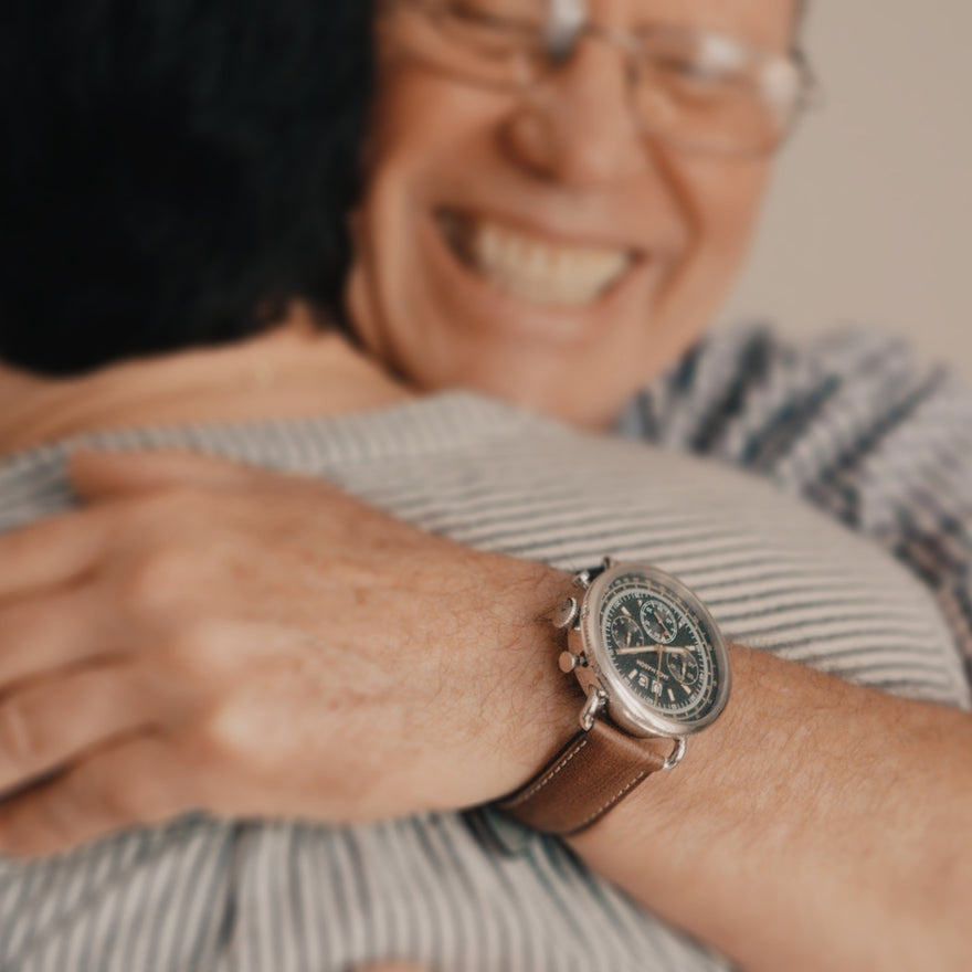 6 Personalized Wedding Gifts For Father Of The Bride